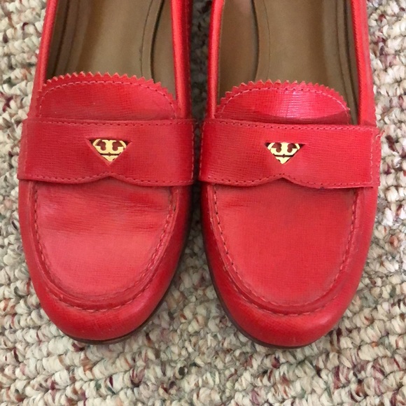 ♥️EUC Vintage Cherry Red Tory Burch Loafers♥️ - Picture 2 of 6